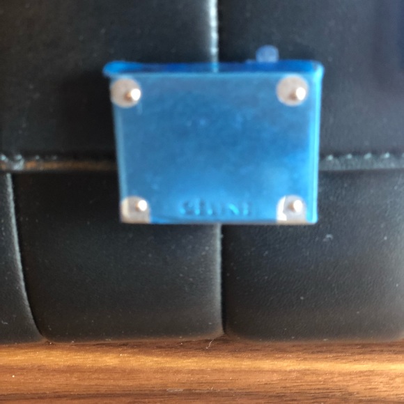 Celine - Picture 3 of 10